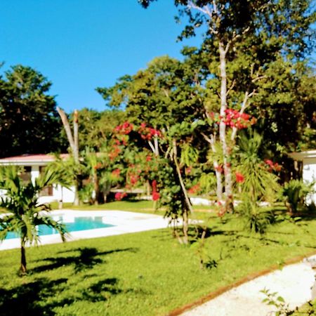 Kerubin Dorado Aparthotel Akumal Bagian luar foto